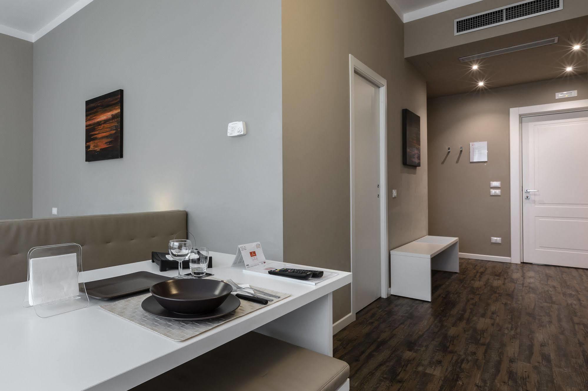 Studio Inn De Angeli Milan Exterior photo
