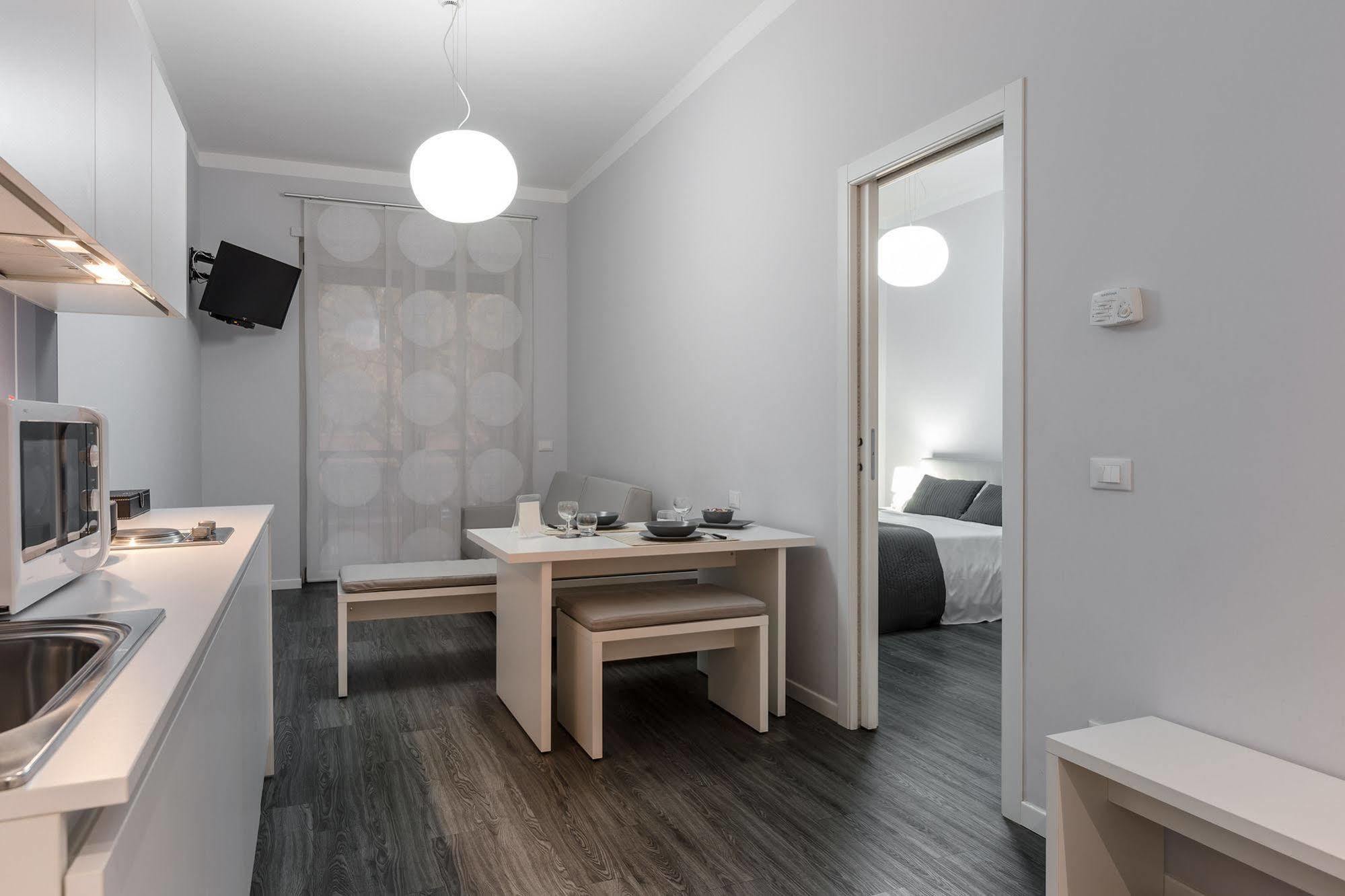 Studio Inn De Angeli Milan Exterior photo