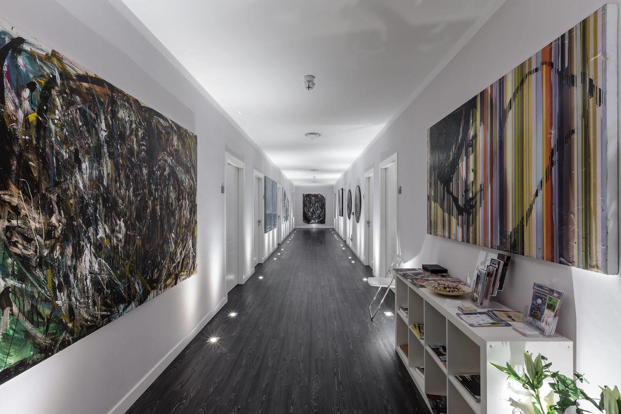 Studio Inn De Angeli Milan Exterior photo
