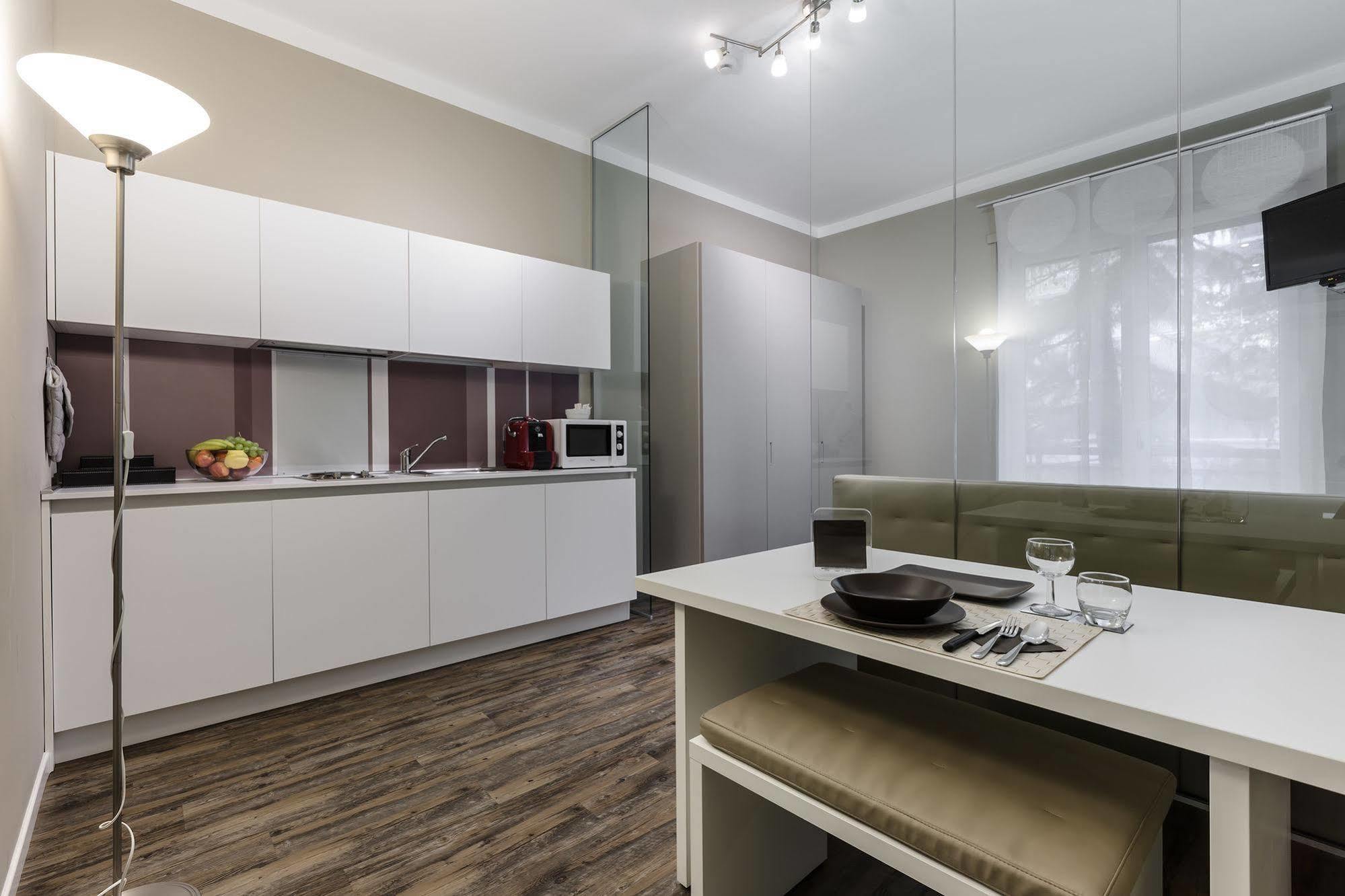 Studio Inn De Angeli Milan Exterior photo